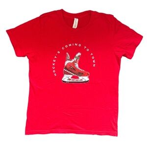 Red Holiday Graphic Tee with Hockey Design YL